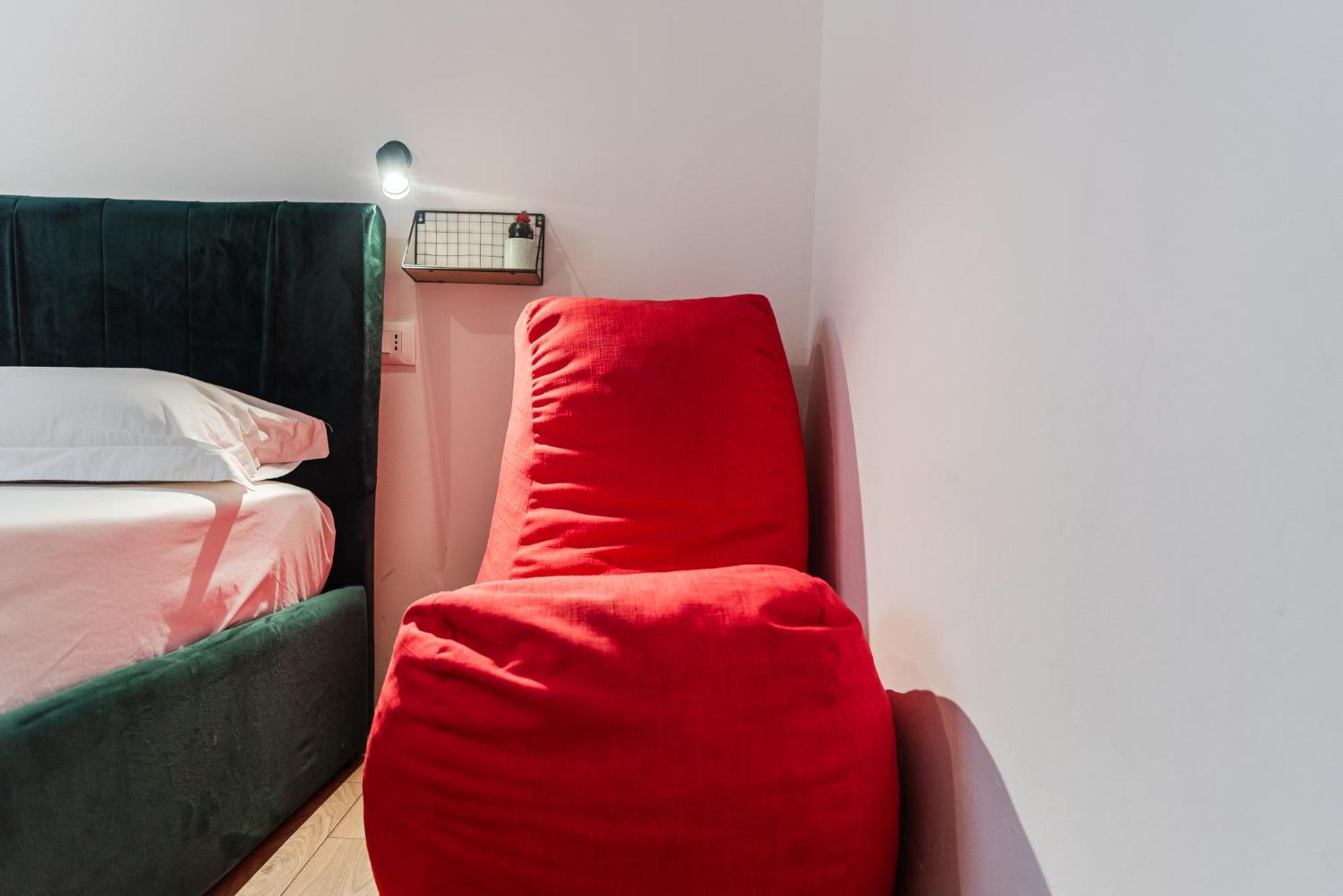 Noir Apartment By Kondo Stays Tirana Exterior foto
